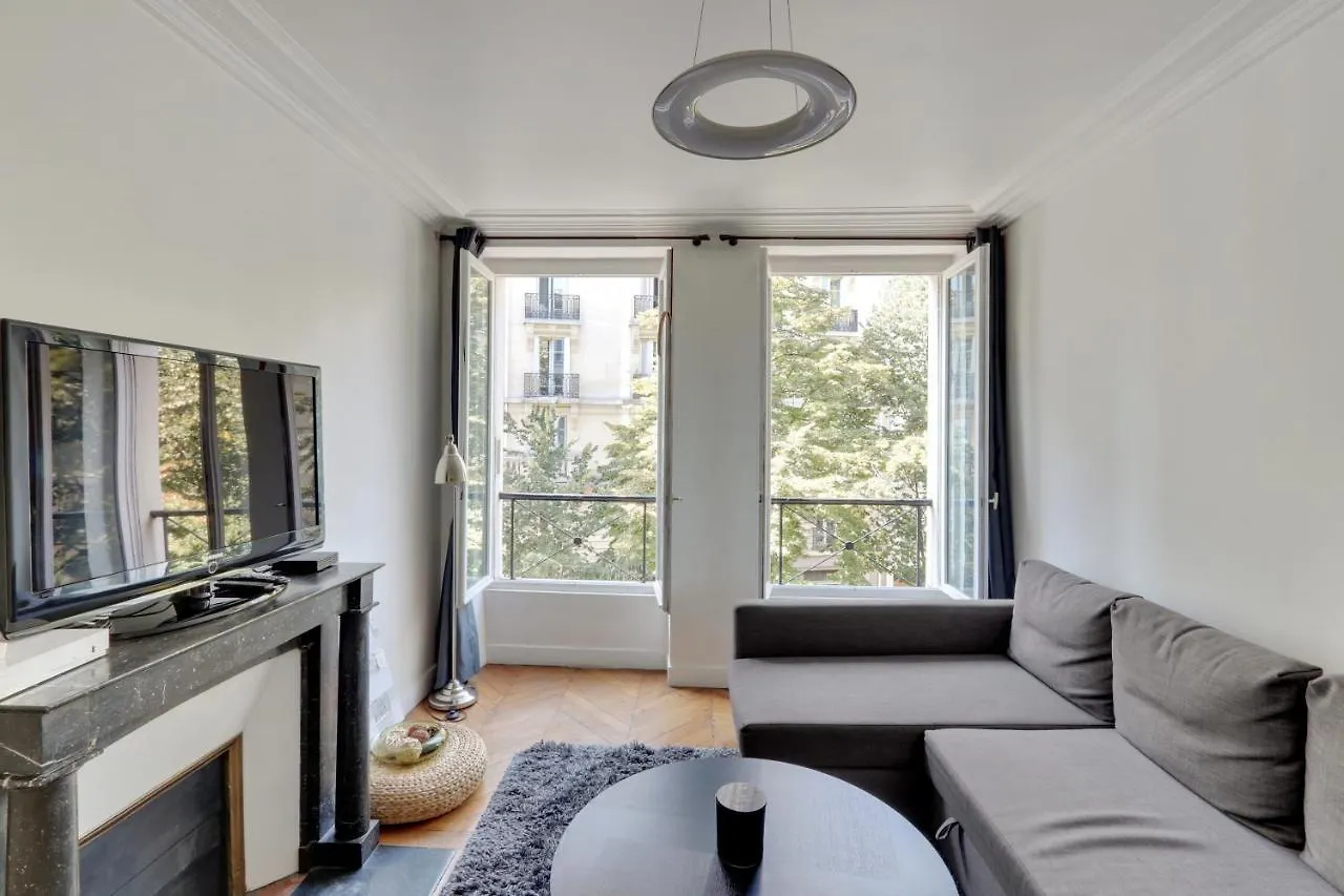 The Best Deal In The Marais - 1bedroom Apt - 45m2 Paris